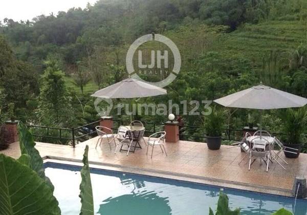 Spacious Resort Villa in a Cool & Scenic Area in Cibadak, Sukabumi. 2