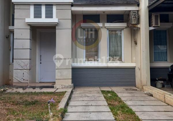 Ready-to-Occupy House in Cluster at Kota Wisata Cibubur Housing Estate, Gunung Putri, Bogor Ready-to-Occupy House in Cluster at Kota Wisata Cibubur Housing Estate, Gunung Putri, Bogor