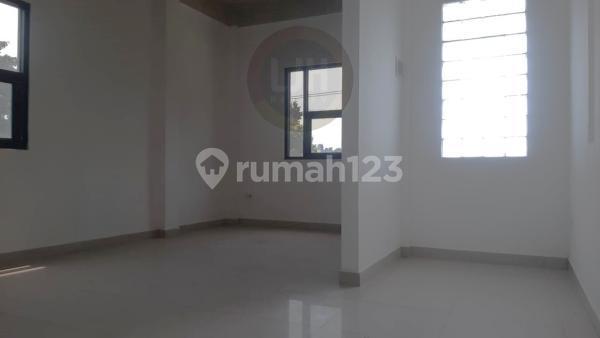 Ready-to-Use Shop House / Commercial Space / Warehouse in Sentul, Babakan Madang, Bogor