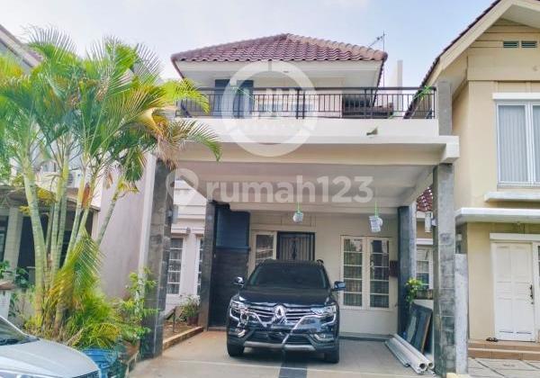 Rumah Cantik Dalam Cluster di Legenda Wisata, Cibubur, Bogor. Rumah Cantik Dalam Cluster di Legenda Wisata, Cibubur, Bogor.