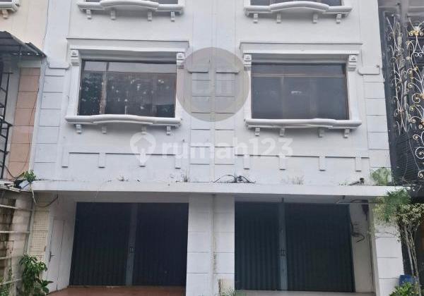 Ready-to-Use Shophouse in Cibubur, Cimanggis, Depok.
