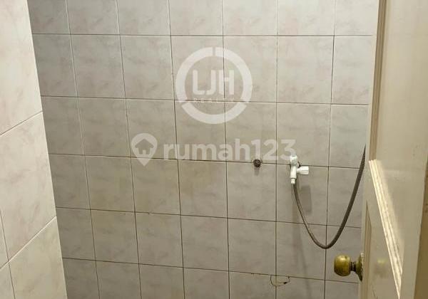 Ready-to-Occupy House in a Cluster in Kota Wisata, Cibubur, Gunung Putri, Bogor. 2