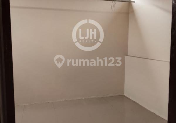 Ready-To-Use Shophouse in Taman Laguna, Jatisampurna, Cibubur, Bekasi.