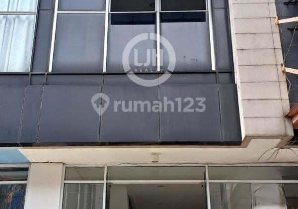 Ready-to-Use Shop House for Sale at Affordable Price in Kota Wisata, Cibubur, Gn. Putri, Bogor. Ready-to-Use Shop House for Sale at Affordable Price in Kota Wisata, Cibubur, Gn. Putri, Bogor.