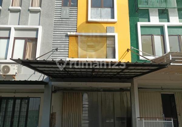 Strategic 3-Story Shop House Position in Perumahan Legenda Wisata Cibubur, Gunung Putri, Bogor