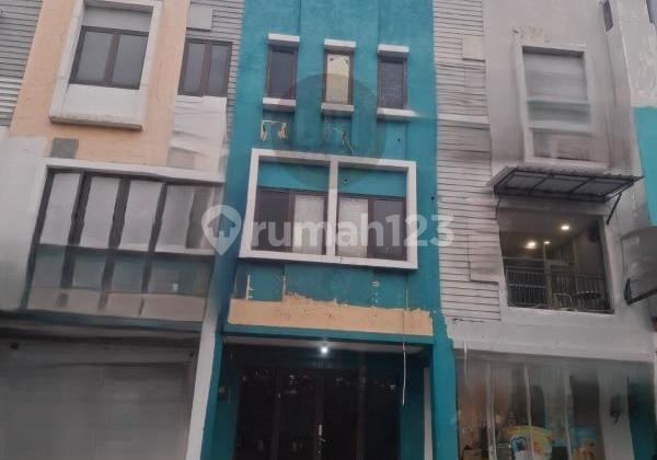 Strategic 3-Story Shop House in Legenda Wisata Cibubur Housing Estate, Gunung Putri, Bogor.