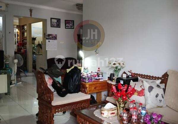 Rumah Dalam Cluster di Perumahan Legenda Wisata Cibubur, Gunung Putri, Bogor 2