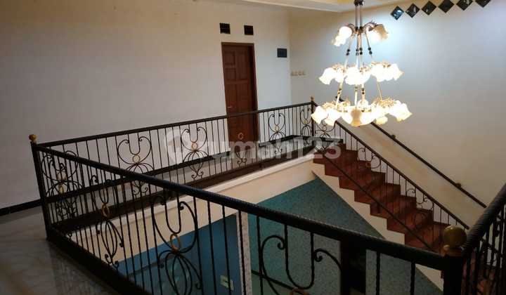 Minimalist 2-Story Furnished House in Mekarwangi 2