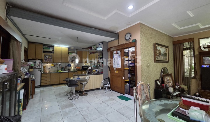 Rumah 2 Lantai Hitung Tanah Di Sayap Pasteur Sukamulya