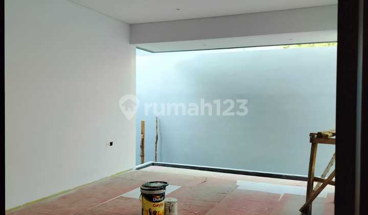 Dijual Rumah Baru di Setra Duta 2 Lantai Ready September 2