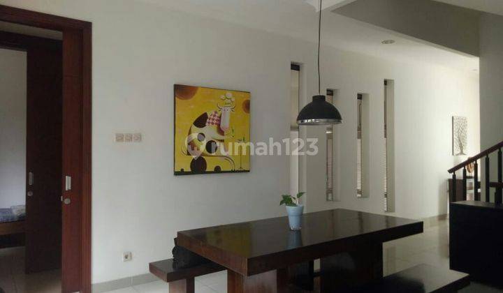 Rumah 2 Lantai Fully Furnished di Setraduta  2