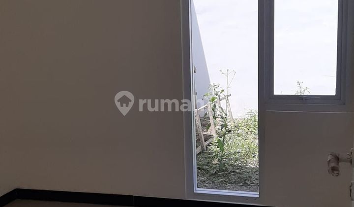 Disewakan minimal 2 Tahun Rumah di TKI 5 Redwood 2