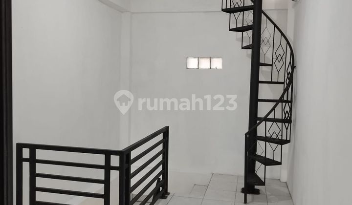 For Rent: 3-Story Shop House in Pharmindo Cijerah For Rent: 3-Story Shop House in Pharmindo Cijerah