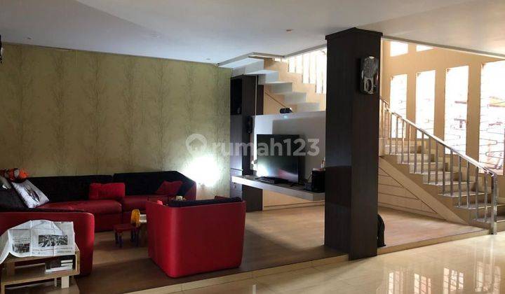 Rumah 2 Lantai Fully Furnished di Nusa Hijau Permai Cimahi 1