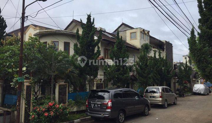 Rumah dan Kos Hitung Tanah di Setrawangi Butuh Renovasi 1