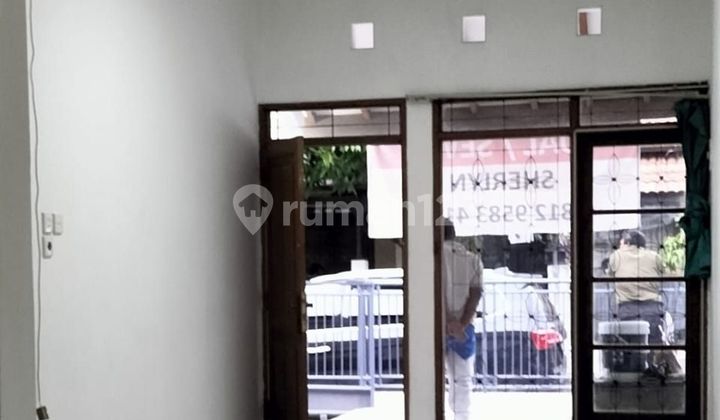 Dijual Rumah Terawat di Taman Kopo Indah 3 2