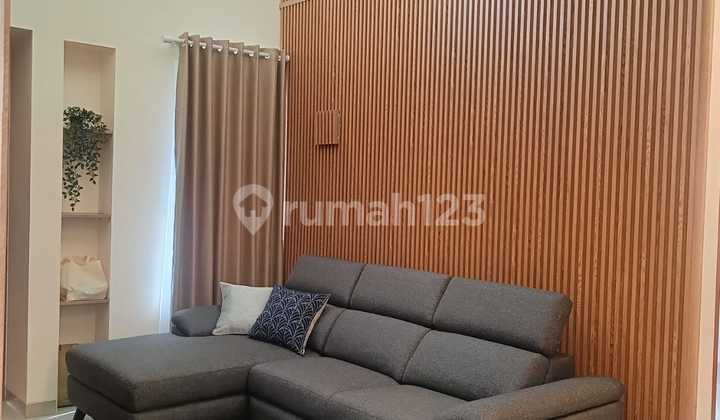 Ready-to-Occupy 1.5-Story House in Tatar Banyak Sumba Cluster, New Parahyangan City Housing, Cipeundeuy, Padalarang, West Bandung, West Java, Indonesia, 40553, New Parahyangan City