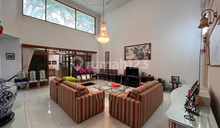 Rumah Nyaman Terawat di Setrasari Indah 2