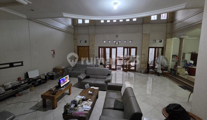 Jual Cepat Rumah 2 Lantai di Mekarwangi Jual Cepat Rumah 2 Lantai di Mekarwangi