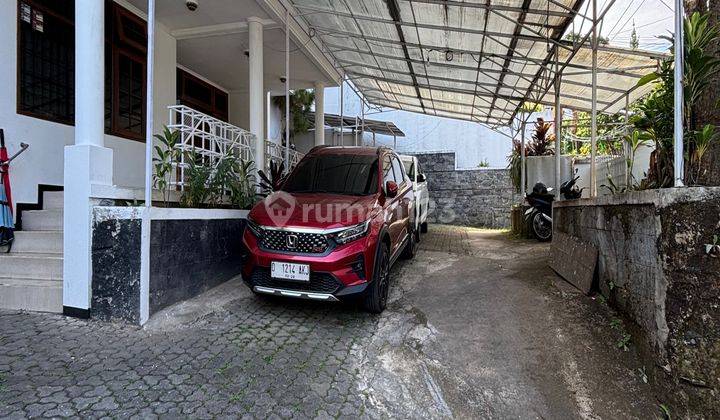 Dijual Rumah Setrasari Lingkungan Nyaman Ada Paviliun 1