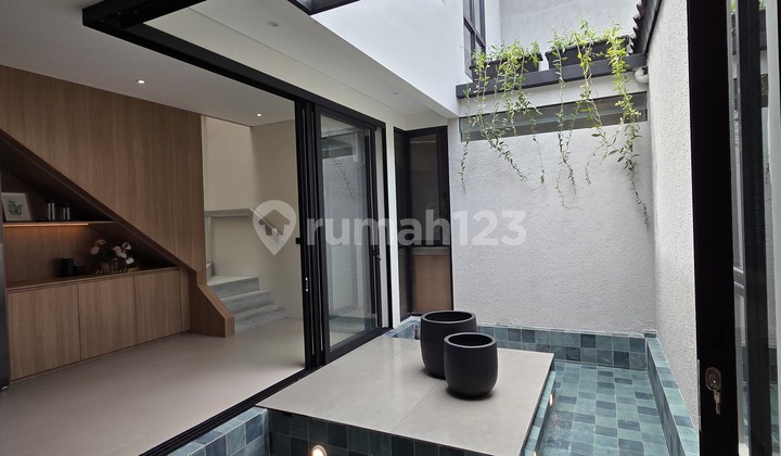 Rumah Cantik Modern Fully Furnished Di Kota Baru Parahyangan 2