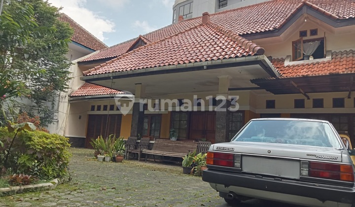 Rumah 2 Lantai Sayap Dago Strategis Dekat Universitas Rumah 2 Lantai Sayap Dago Strategis Dekat Universitas