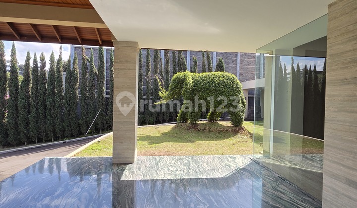 Rumah Sultan Area Dago Dengan Taman.luas 2