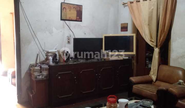 Rumah Strategis Di Sayap Lengkong Bandung Kota
