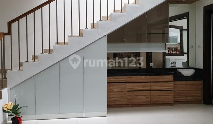 Good, Well-Maintained and Clean 2-Story House in Kembar Mas 2