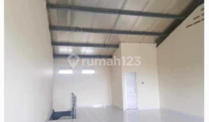 For Rent: 2-Story Shop House Ready for Use in Cibolerang 2
