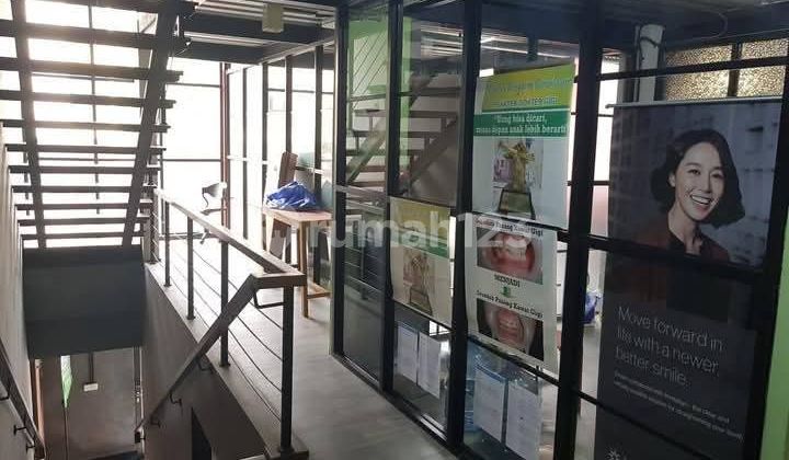 4-Story Office Building in Benhill Area near Sudirman 2