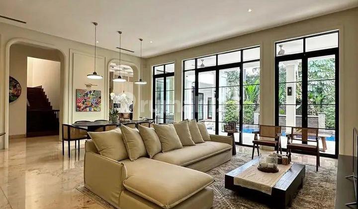 Modern American Style House in Premium Area Kebayoran Baru 2