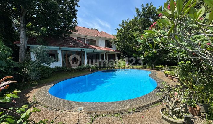 Tanah luas bonus rumah dan kolam renang area pejaten barat dekat Australian School