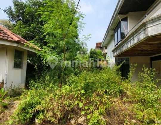 Rumah hitung tanah murah Area Kemang jalan 2mobil 