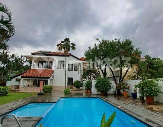Rumah bagus view golf area sekolah kencana Pondok Indah 1