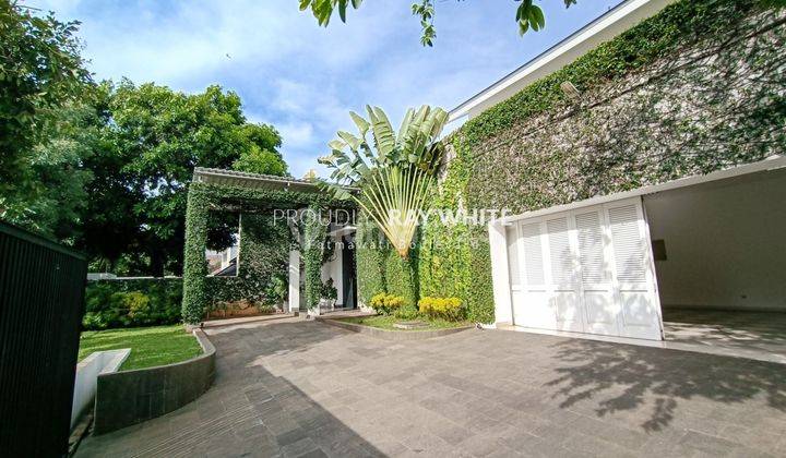 Rumah Tropical Villa Lokasi Cipete Dekat Sekolah Perancis 1