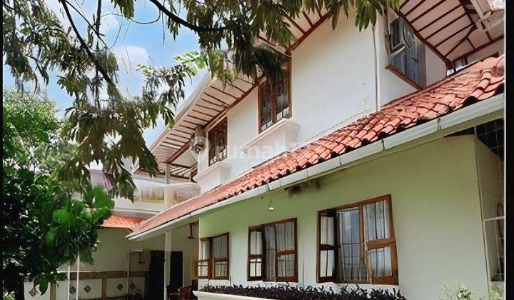 Rumah asri dalam cluster one gate villa delima lebak bulus dekat mrt  2