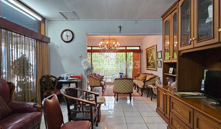 Rumah hitung tanah lokasi dibelakang gajah mada plaza dan dekat harmoni  2