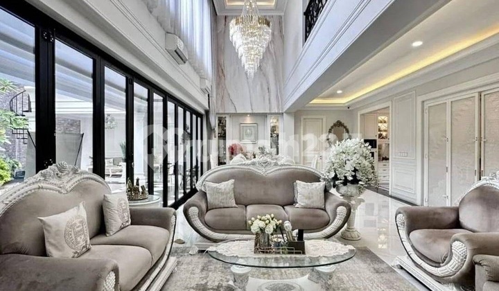 Pondok Indah, Rumah Klasik Modern Nan Mewah Karya Lifetime Design 2
