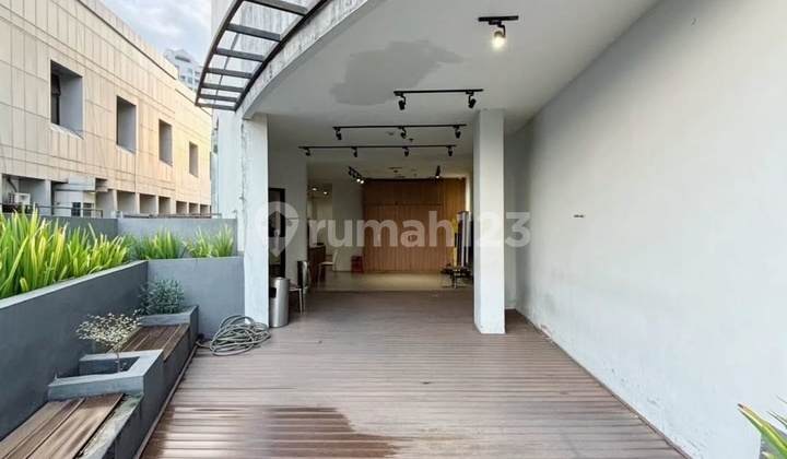 Commercial Unit 5 Floor Area Fatmawati Near Cipete MRT Station Commercial Unit 5 Floor Area Fatmawati Near Cipete MRT Station