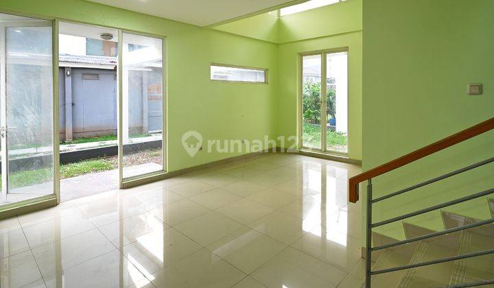 Rumah 3 Lantai Bagus di Taman Grisenda, Jakarta Utara 1