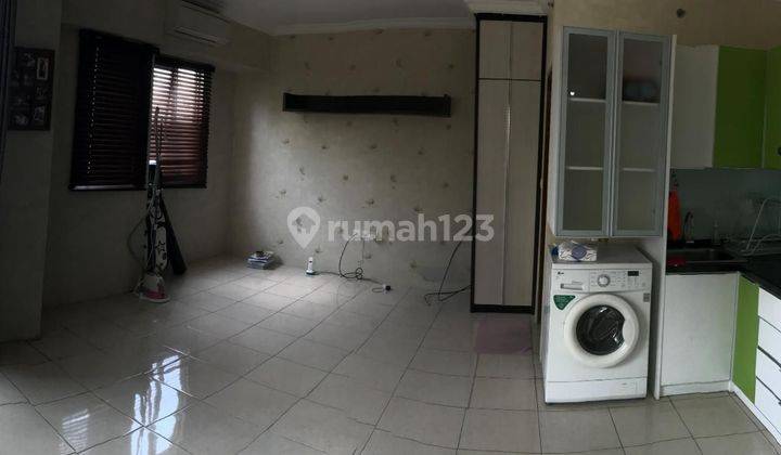 Apartement Maple Park Sunter 1 BR Semi Furnished Bagus 1