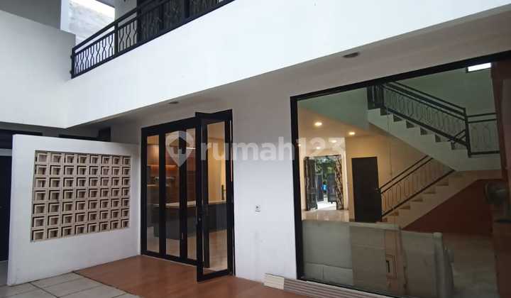 Di Sewa Cepat Rumah Semi Furnish Bagus di Taman Modern Cakung
