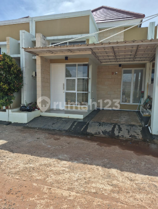 Dijual Rumah Siap Huni di Tria Adara Residence Serpong