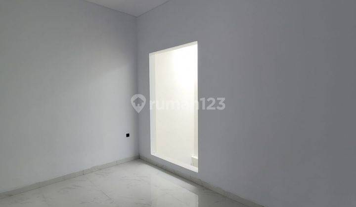 Rumah Baru 2 Lantai Kondisi Fresh di Graha Raya Bintaro 9751 gb 3