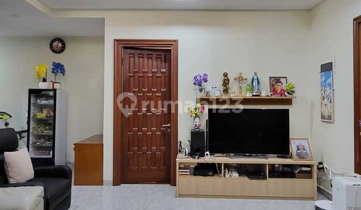 Rumah Nyaman dan Asri dalam Cluster Discovery Bintaro | KH 2