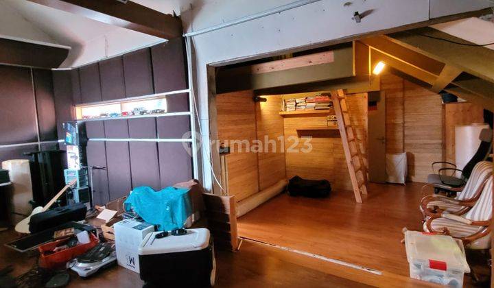 Rumah Unik Modern Siap Huni Harga Nego di Sektor 5 Bintaro 13153 2