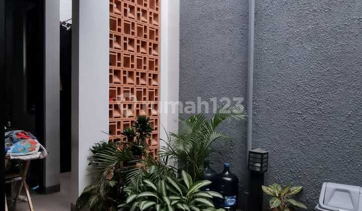 Beautiful and Cozy House Ready to Occupy in Springfield Bintaro | KH 2