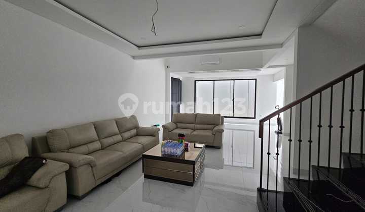 Rumah Cantik Desain Modern Minimalis Lengkap Dengan Kolam Renang Di Sektor 9 Bintaro Jaya 0480 2