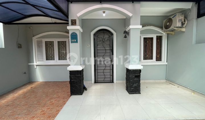 Rumah semi furnished siap huni deket tol di graha Bintaro 11260